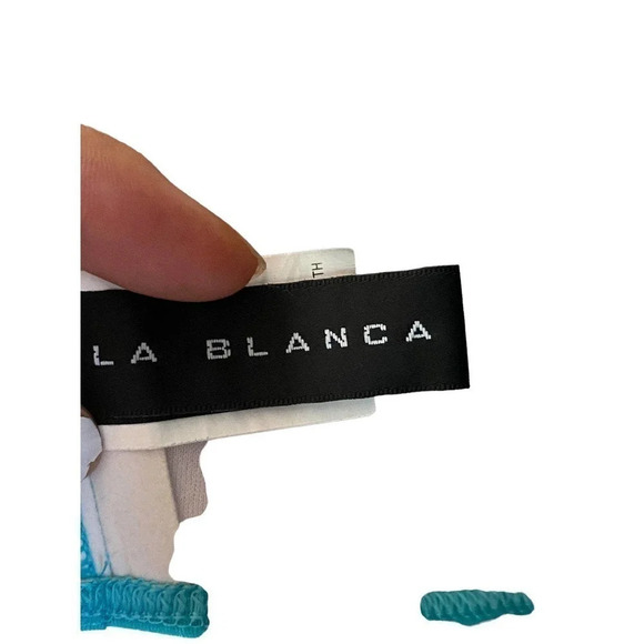 La Blanca Swim Bikini Top Size 6 Blue Loop Hook Closure Beach Ready Swimwear - Picture 6 of 9